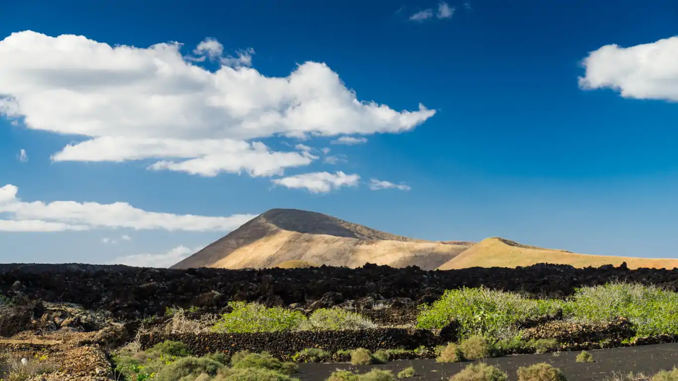 ¿Por Qué Lanzarote es un Destino Único?