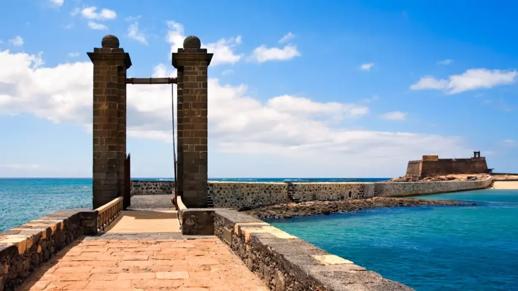 Imagen del castillo de san gabriel en Arrecife, Lanzarote