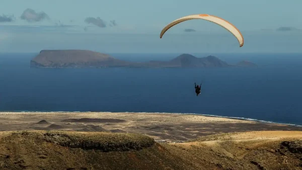 Lavafly. Tandem Paragliting
