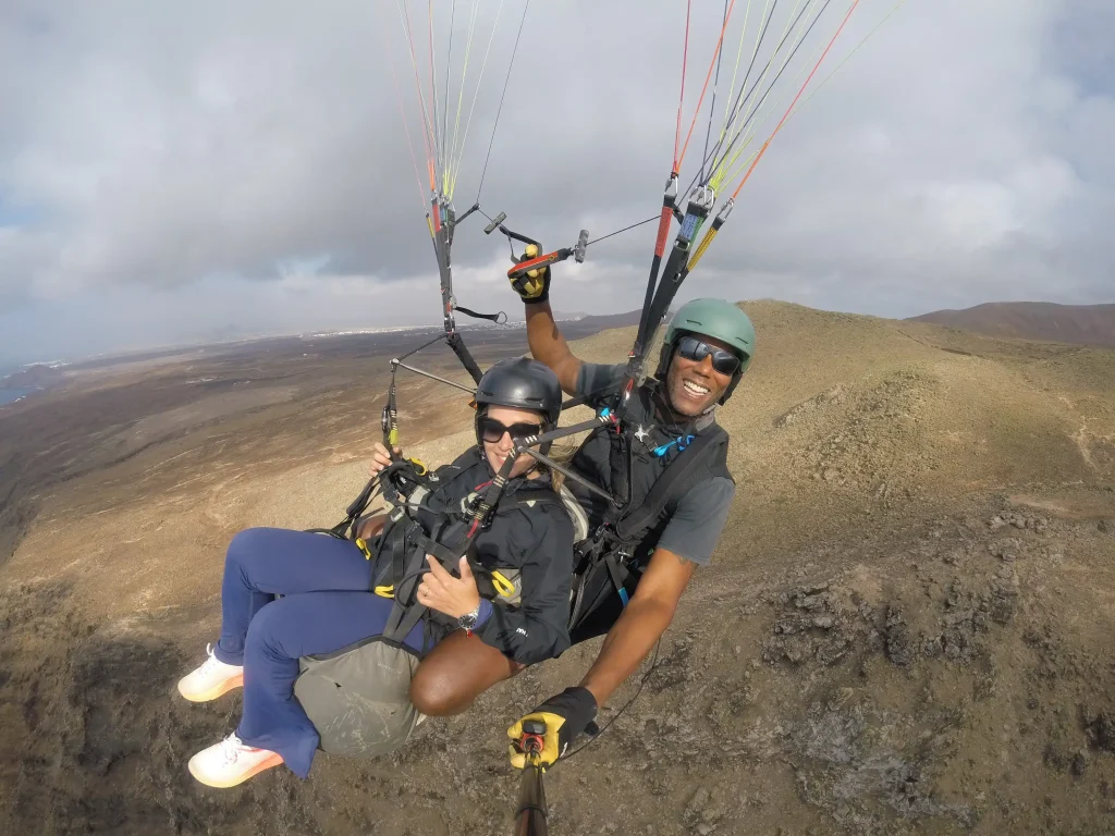 visit lazarote tandem paragliding
