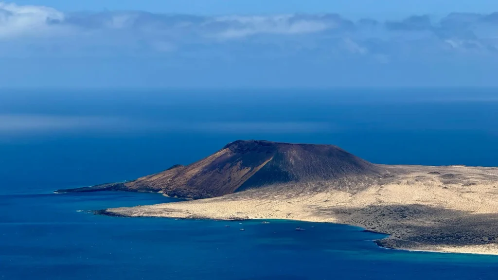 Picture of Visit lanzarote autumn hiking